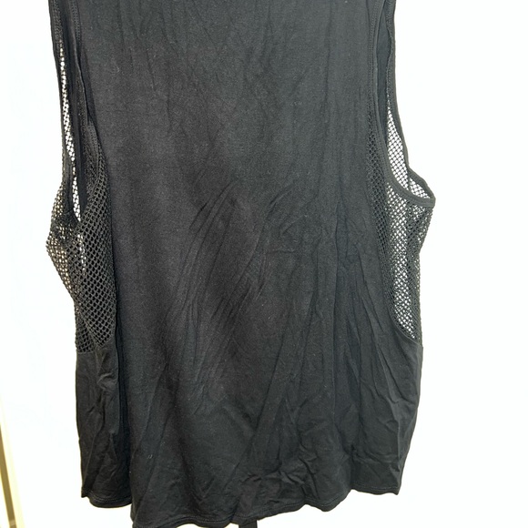 Beachbody tank top - Picture 3 of 3